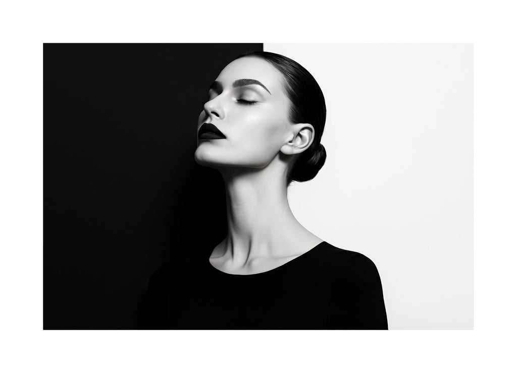 Monochrome Duality affisch med passepartout.