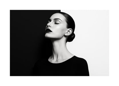 Monochrome Duality affisch med passepartout.