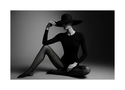 Monochrome Fashion Mystery affisch med passepartout.